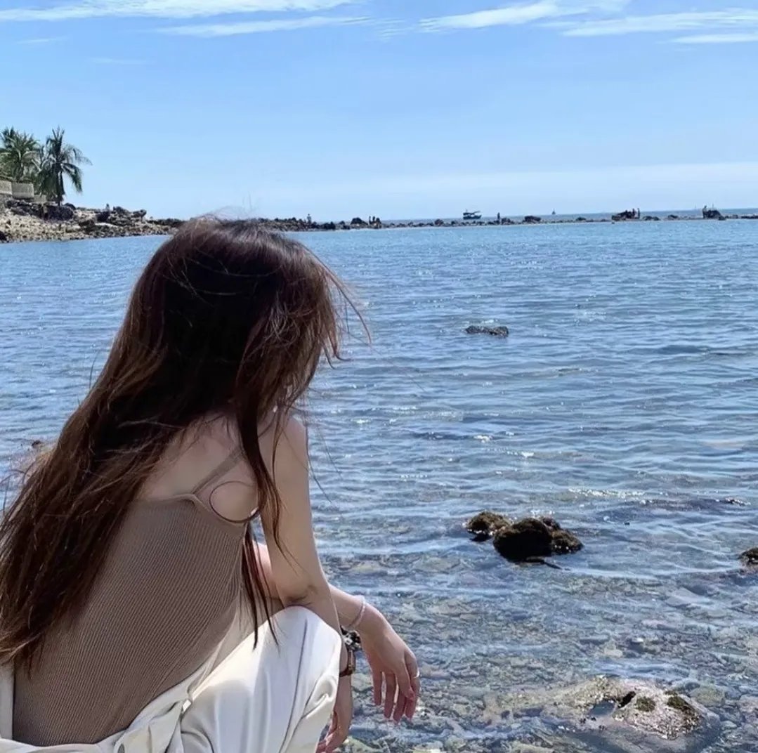 一半是火焰,一半是海水 海报